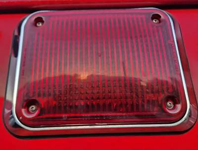 International 4400 LP Tail Light