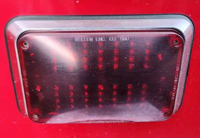 International 4400 LP Tail Light