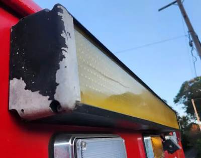 International 4400 LP Tail Light