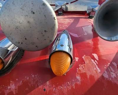 Peterbilt 379 Tail Light