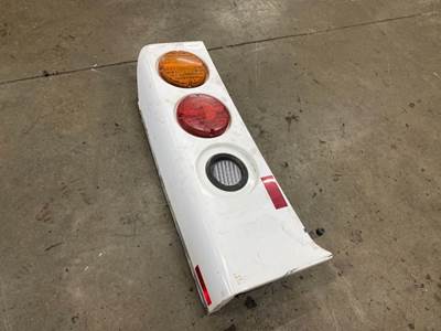(Used) Corner Pillar Tail Light- Side: Driver Side, Part Number: 60-281721-1000,