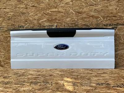 Ford F-450 Tailgate / Decklid for a 2021 Ford F450 Super Duty
