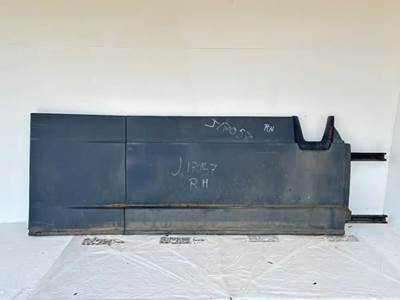 Freightliner Cascadia 125 Right Tank Fairing