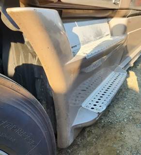 Freightliner Cascadia 125 Left Tank Fairing