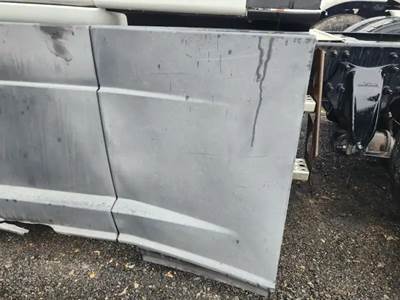 Freightliner Cascadia 125 Left Tank Fairing