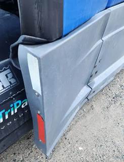 Freightliner Cascadia 125 Right Tank Fairing