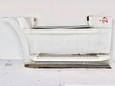 Freightliner Cascadia 126 Left Tank Fairing