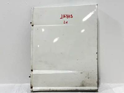 Freightliner Cascadia 126 Left Tank Fairing