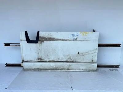 Freightliner Cascadia 132 Left Tank Fairing