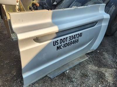 International ProStar Left Tank Fairing