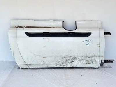 International ProStar Right Tank Fairing