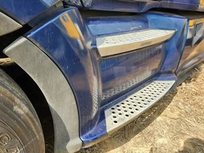 Kenworth T680 Left Tank Fairing