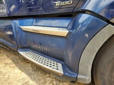 Kenworth T680 Right Tank Fairing