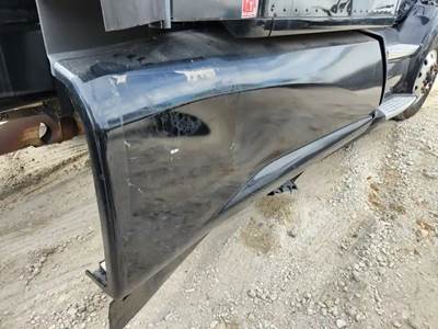 Kenworth T680 Right Tank Fairing