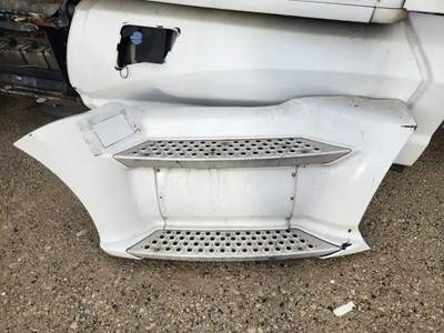 Kenworth T680 Left Tank Fairing
