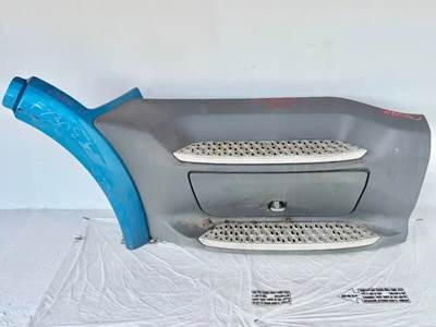 Peterbilt 579 Left Tank Fairing