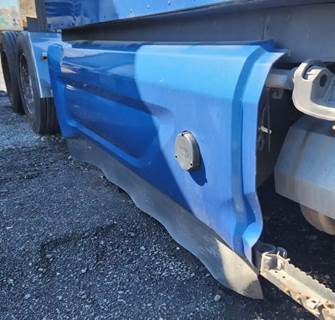 Peterbilt 579 Right Tank Fairing