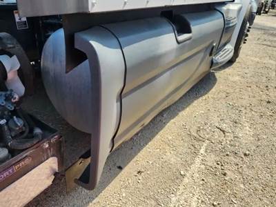 Peterbilt 579 Right Tank Fairing