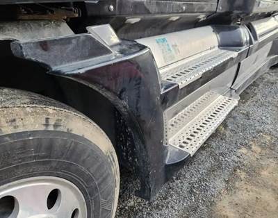 Western Star 5700 Left Tank Fairing