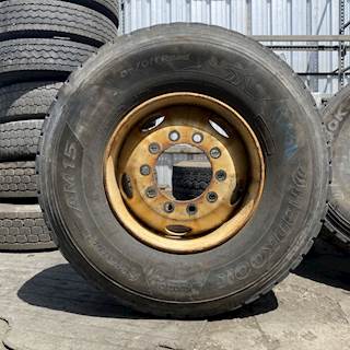 Universal Universal Tire