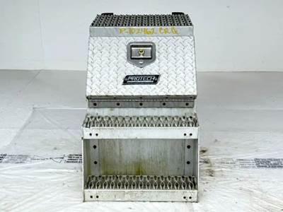 Freightliner Cascadia 125 Tool Box