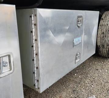 Freightliner Columbia 112 Tool Box