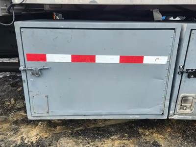 Freightliner M2 112 Tool Box for a 2007 Freightliner M2 112 Medium Duty