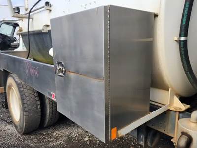 Hino 268 Tool Box