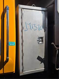 International 7400 Tool Box