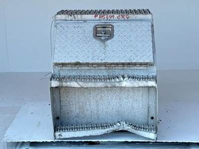 International 9200i Tool Box