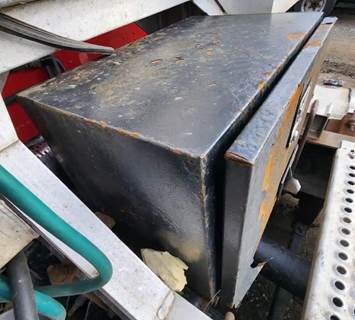 International 9900i Tool Box