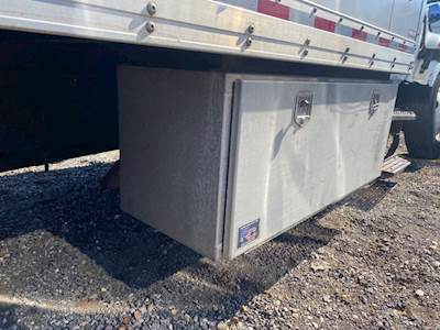 International DuraStar 4300 Tool Box