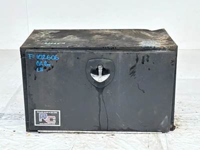 International DuraStar 4300 Tool Box