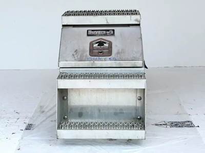 Kenworth T680 Tool Box