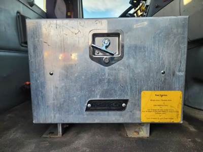 Peterbilt 579 Tool Box