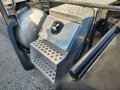 Peterbilt 579 Tool Box