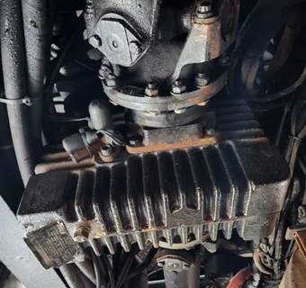 Hale Transfer Case Assembly for a 2003 E-One Fire Truck