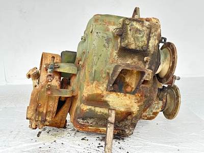 Meritor-Rockwell Transfer Case Assembly for a 1965 Kaiser M-52A2