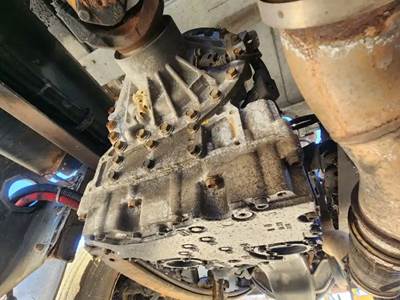 Allison 3000HS Transmission for a 2010 Peterbilt 337