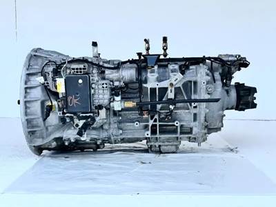 Detroit Transmission for a 2023 Freightliner Cascadia 116