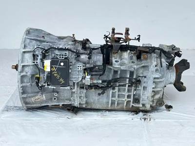Detroit Transmission for a 2020 Freightliner Cascadia 126