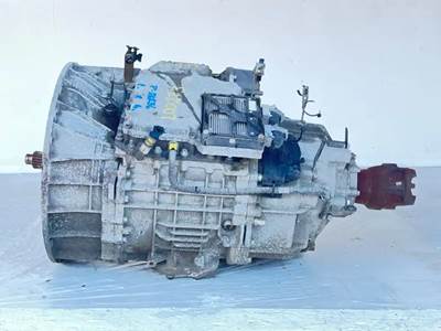 Eaton-Fuller EE0-17F112C Transmission for a 2022 Kenworth T680