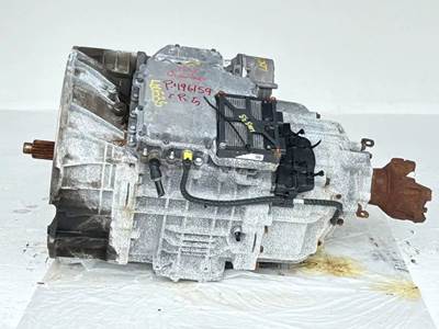 Eaton-Fuller EEO-17F112C Transmission for a 2024 Freightliner Cascadia 116 Day Cab
