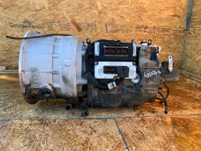 Eaton-Fuller EH-6E706B-CD Transmission for a 2011 Freightliner M Line Walk-In Van