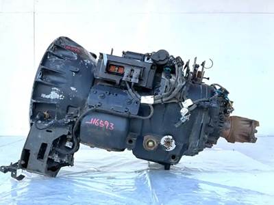 Eaton-Fuller FAOM-15810S-EC3 Transmission for a 2018 Kenworth T680