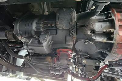 Eaton-Fuller FAOM-15810S-EC3 Transmission for a 2018 Peterbilt 579