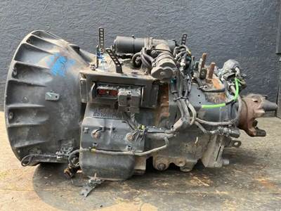 Eaton-Fuller FAOM-15810S-EP3 Transmission for a 2016 Peterbilt 579