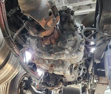 Eaton-Fuller FAOM-15810S-EP3 Transmission for a 2018 Peterbilt 579