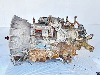 Eaton-Fuller FM-14E310B Transmission for a 2016 Freightliner Cascadia 113