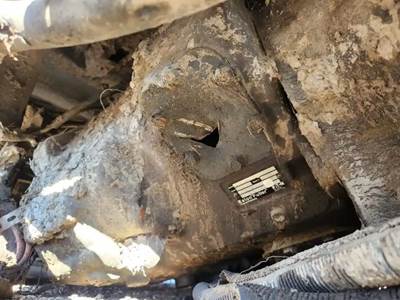 Eaton-Fuller FR-15210B Transmission for a 2011 Freightliner Cascadia 125